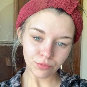 Meet your Posher, Kendra